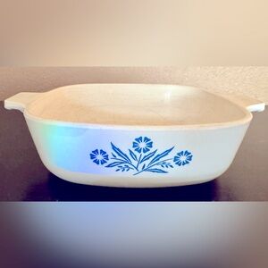 Vintage Cornflower Blue by CORNING 1 quart well used no lid